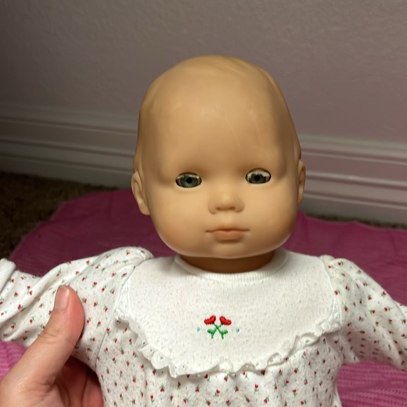 Vintage Itty Bitty Baby Doll with bag.From the mid 1990s, rare. - Picture 11 of 17